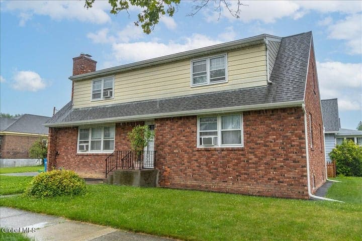 39 Dartmouth Street, Albany, NY