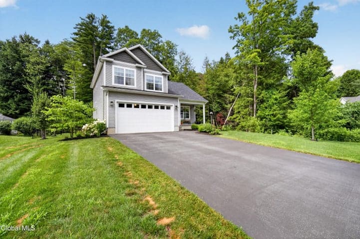21 Timbira Drive, Wilton, NY