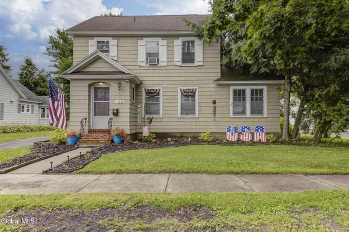 138 5th Avenue, Gloversville, NY