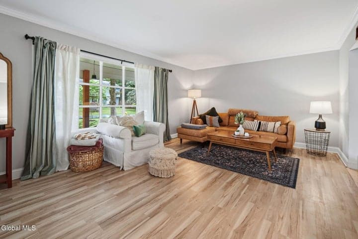 29 Fairway Avenue, Delmar, NY, photo 5