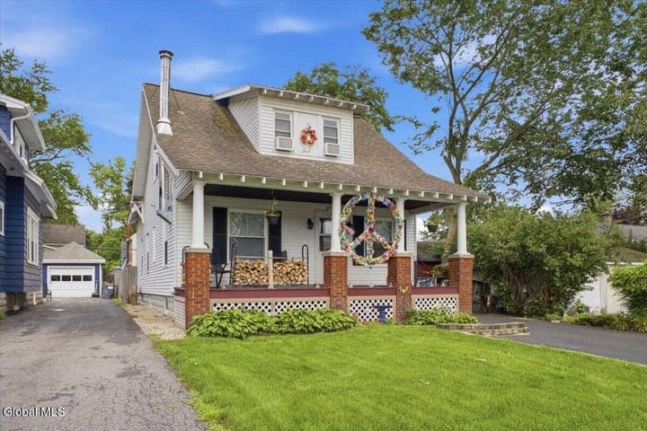 1240 Dean Street, Niskayuna, NY, photo 3