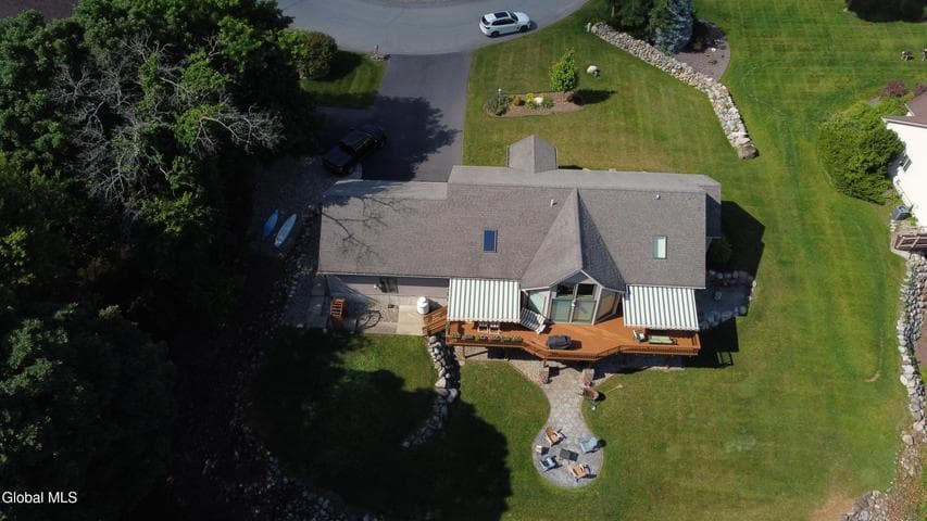 33 Maid Marion Way, Queensbury, NY, photo 4