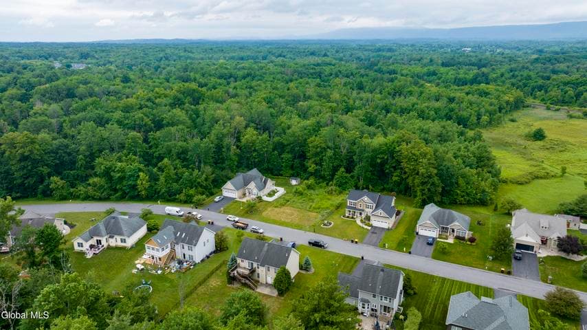 208 Steeple Way, Rotterdam, NY, photo 4