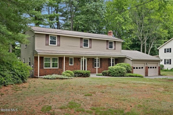 9 Chestnut Lane, Clifton Park, NY, photo 2