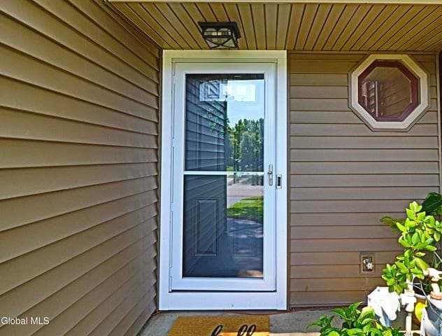 42 Westchester Drive, Clifton Park, NY, photo 2