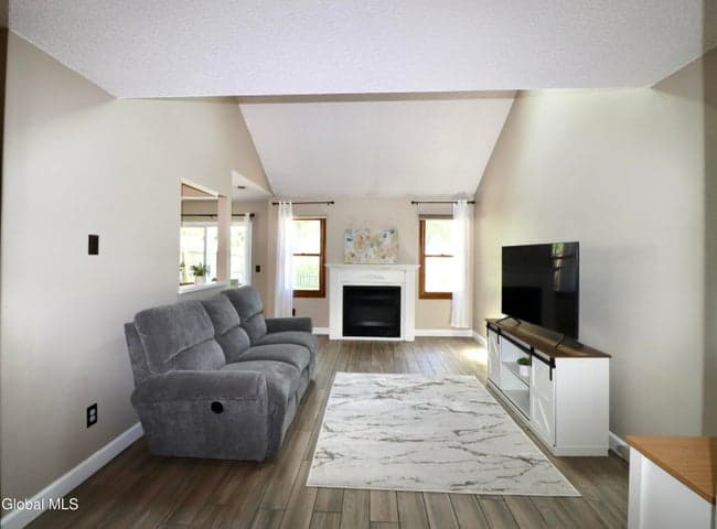 42 Westchester Drive, Clifton Park, NY, photo 5
