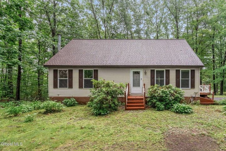 2819 New York 67, Pittstown, NY
