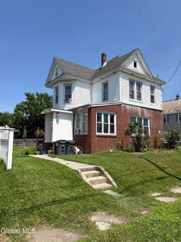 11 Hemstreet Avenue, Schaghticoke, NY, photo 2