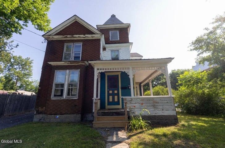 84 River Street, Hudson Falls, NY