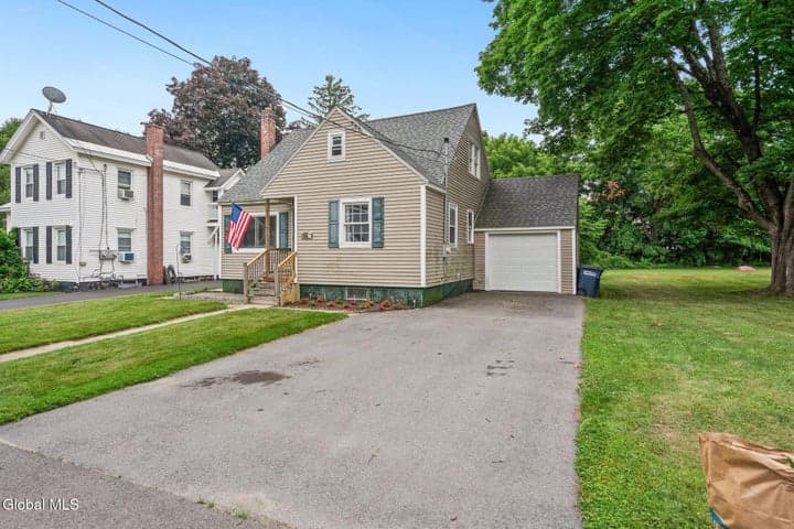 19 Knickerbocker Street, Ballston Spa, NY, photo 3