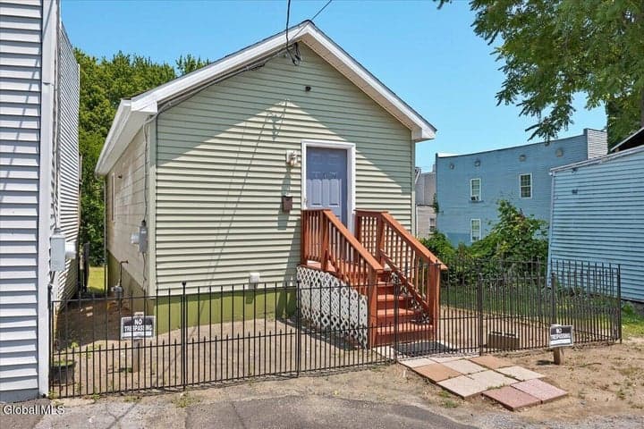 647 3rd Street, Albany, NY, photo 1