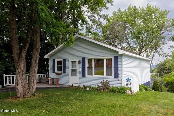 2407 Lenox Road, Schenectady, NY