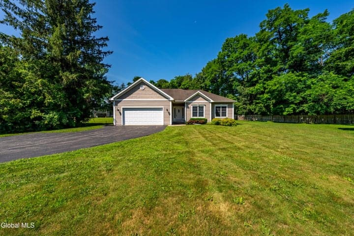 545 Sacandaga Road, Glenville, NY, photo 2