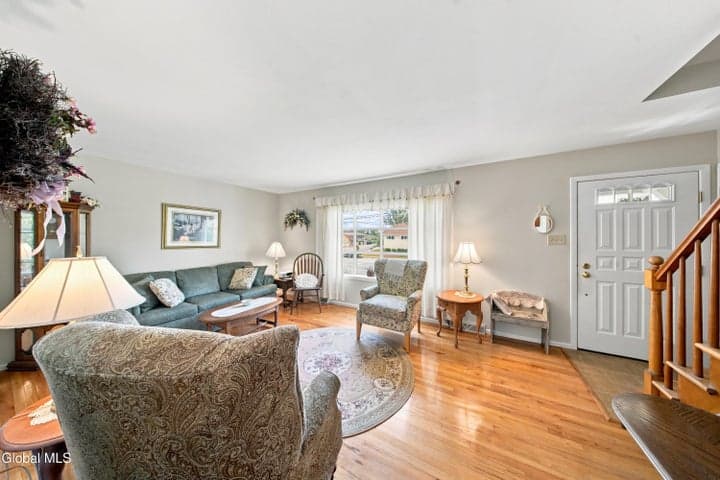 2 Oneil Street, Troy, NY, photo 4