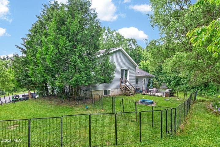 67 Higgins Road, North Greenbush, NY, photo 3