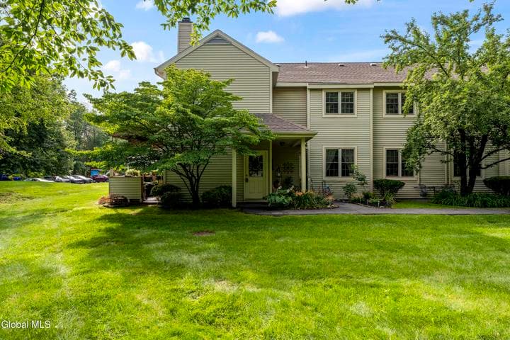 230 Monmouth Way, Clifton Park, NY, photo 2