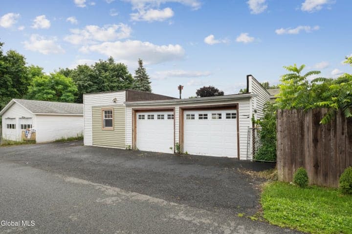 29 Washington Avenue, Waterford, NY, photo 5