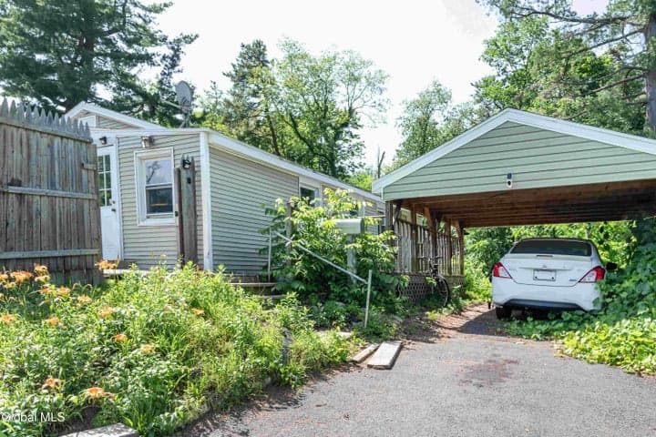 17 Katherine Road, Albany, NY, photo 4