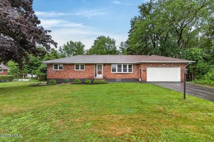 3966 Consaul Road, Niskayuna, NY, photo 2