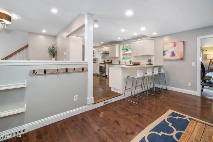 58 Middlesex Drive, Slingerlands, NY, photo 3