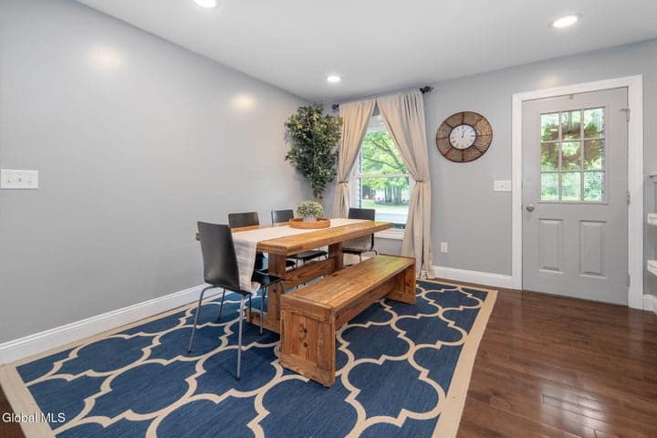 58 Middlesex Drive, Slingerlands, NY, photo 2