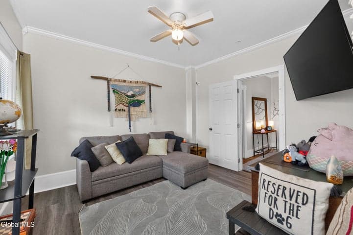 36 Broad Street, Amsterdam, NY, photo 4