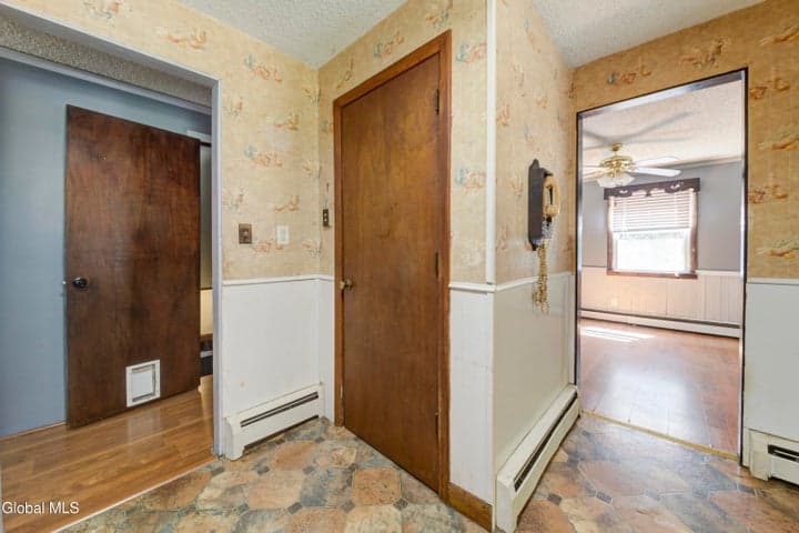 409 W Fulton Street Extension, Gloversville, NY, photo 5
