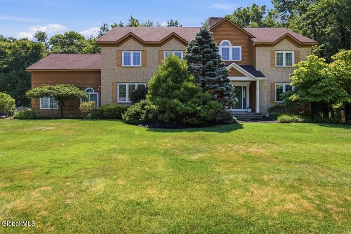 136 Brandon Terrace, Guilderland, NY, photo 1