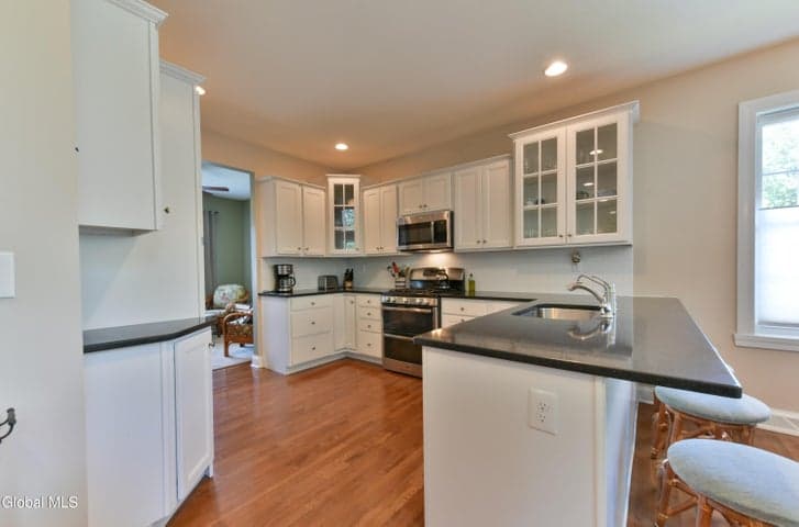 19 Ironwood Street, Ballston, NY, photo 4