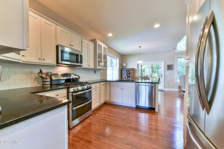 19 Ironwood Street, Ballston, NY, photo 3