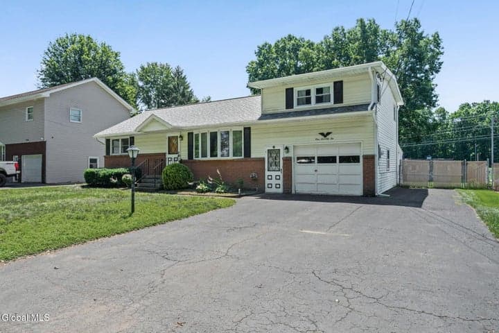 172 Dahlia Street, Rotterdam, NY, photo 3