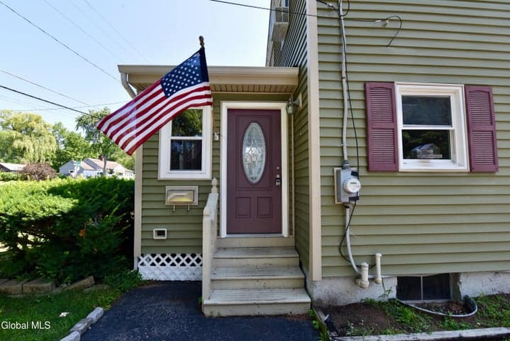 56 Broderick Street, Colonie, NY, photo 4