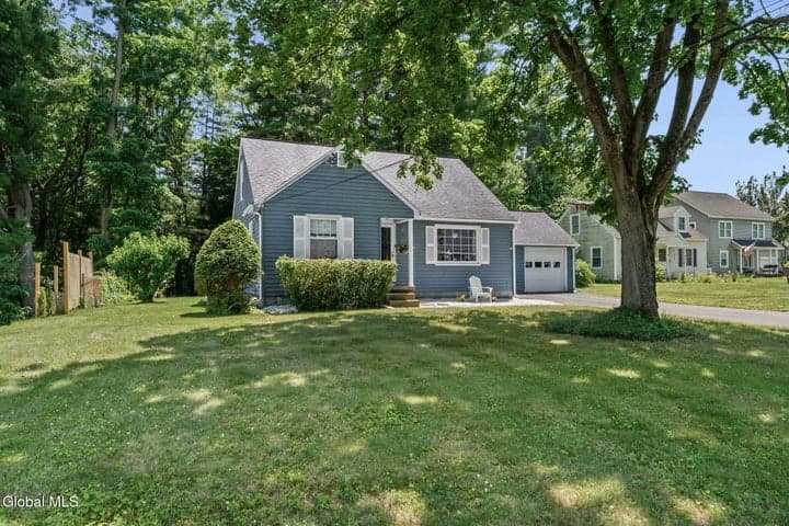 7 Pinewood Road, Guilderland, NY, photo 4