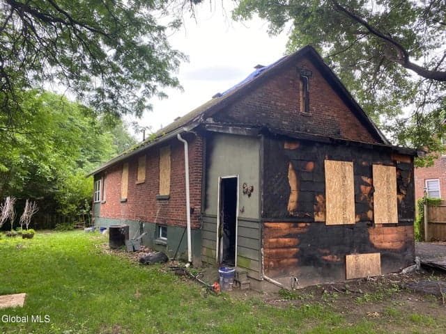 1517 Avenue A, Watervliet, NY, photo 5