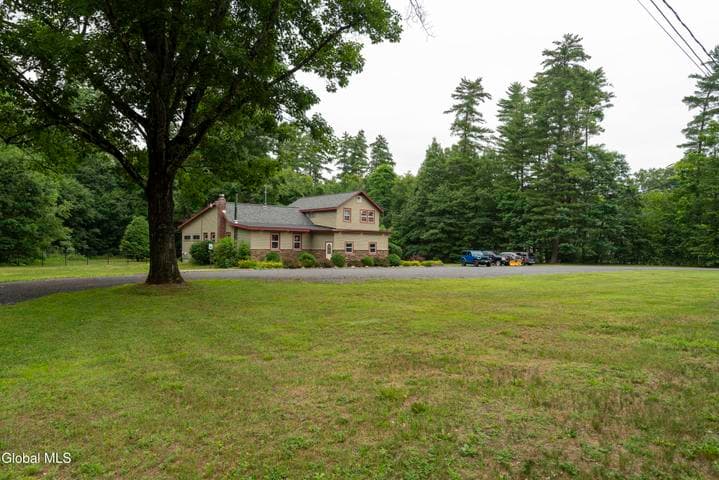 910 Rock City Road, Ballston Spa, NY, photo 3