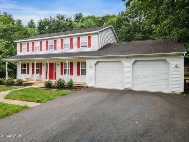 26 Gates Avenue N., Northumberland, NY