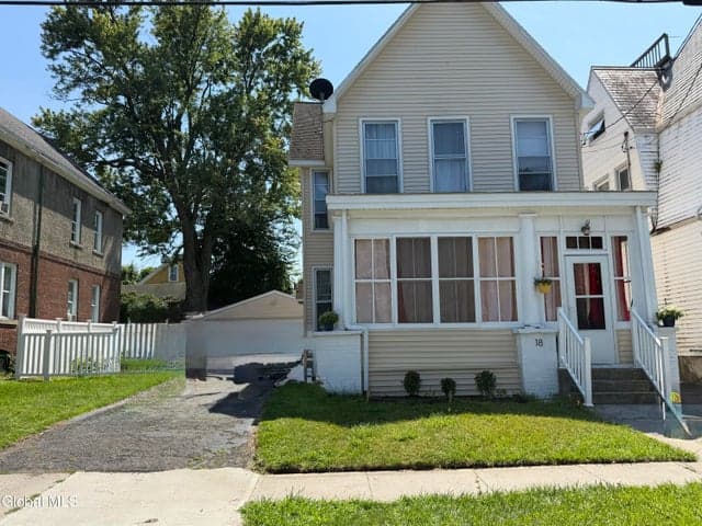 18 Summit Avenue, Troy, NY