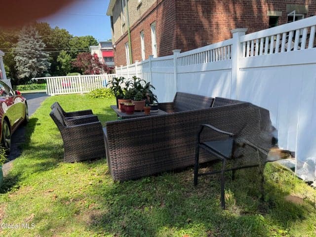 18 Summit Avenue, Troy, NY, photo 3