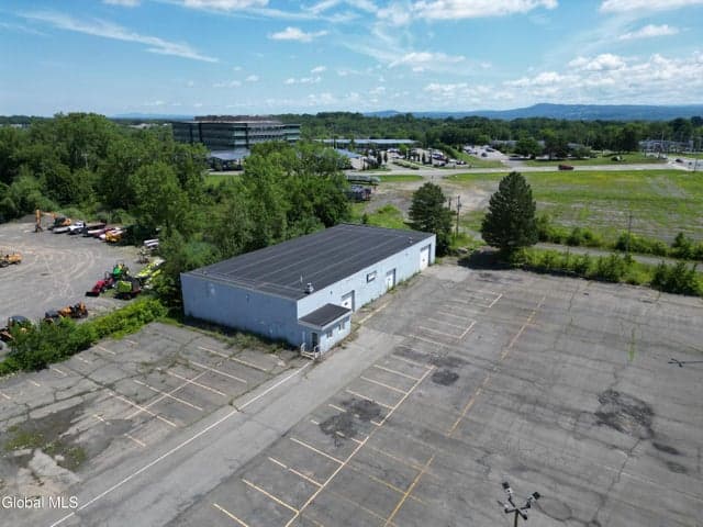 637 Columbia Street Extension, Latham, NY, photo 5
