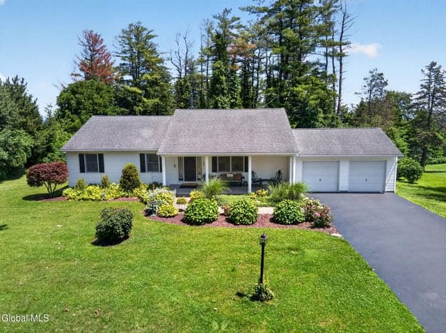 158 Palmer Drive, Coeymans, NY