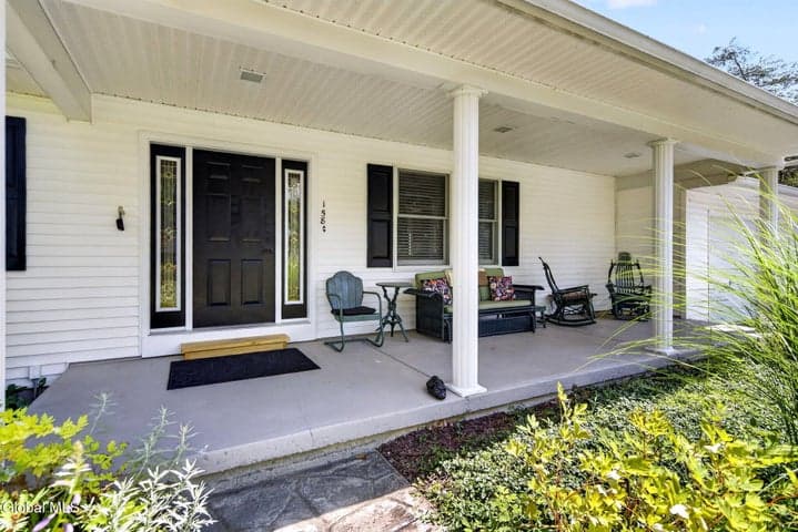 158 Palmer Drive, Coeymans, NY, photo 3