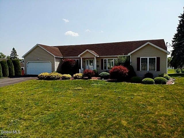113 Yale Street, Amsterdam, NY, photo 1