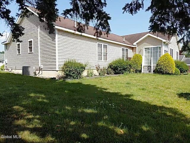 113 Yale Street, Amsterdam, NY, photo 4