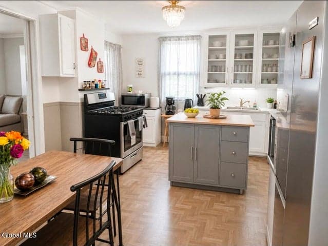 43 Jay Street, Amsterdam, NY, photo 3