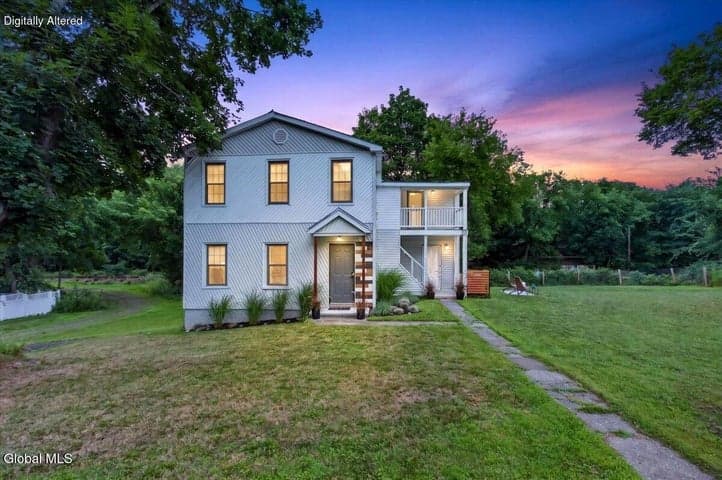 267 Poplar Avenue, Valley Falls, NY