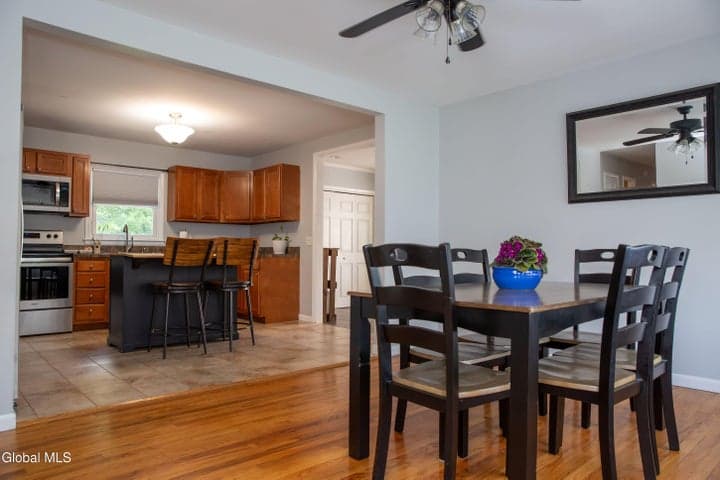 4 Amelia Drive, Colonie, NY, photo 4
