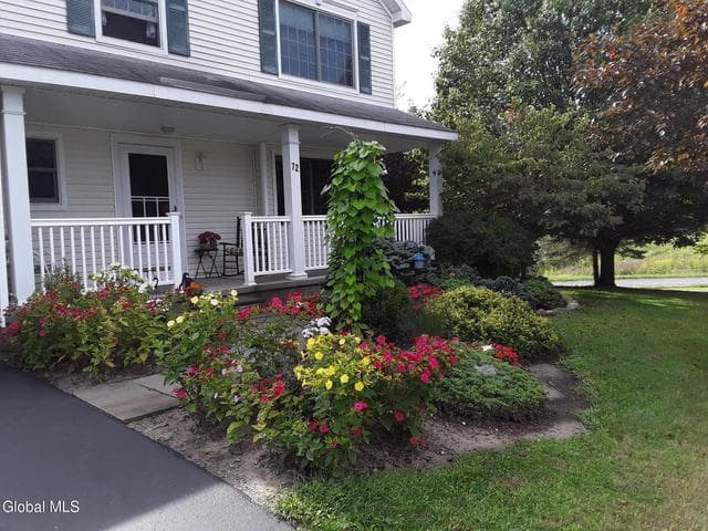 72 Holly Mill Road, Bethlehem, NY, photo 1