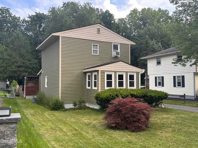 56 Broderick Street, Colonie, NY, photo 3
