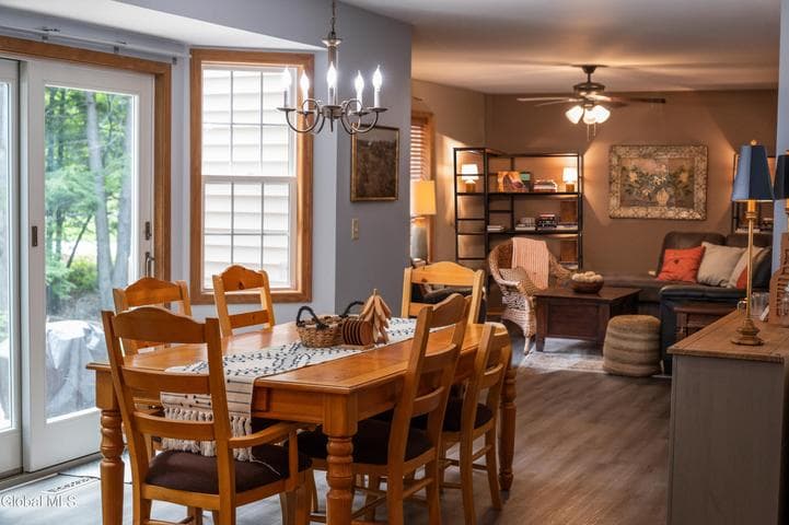 18 Whirlaway Boulevard, Wilton, NY, photo 1
