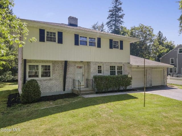 5 Salisbury Road, Delmar, NY, photo 1
